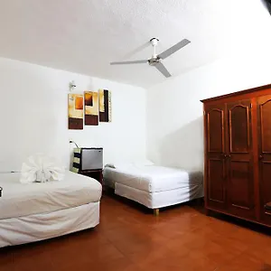 https://maya-azul-playa-del-carmen.allrivieramayahotels.com